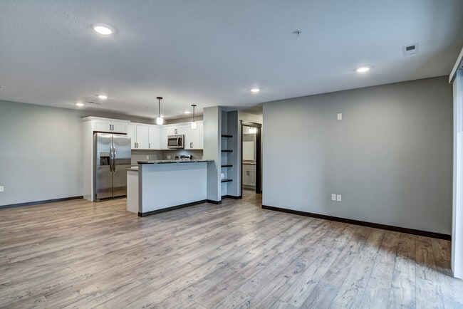 102 Ridge Rd in Osceola, WI - Building Photo - Building Photo