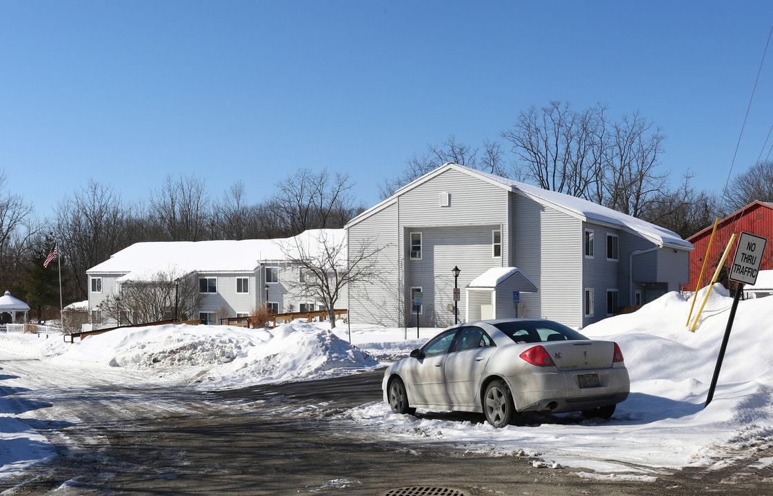 Rivertown Apartments I in Athens, NY - Building Photo