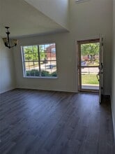 209 Phillips St in Hutto, TX - Building Photo - Building Photo