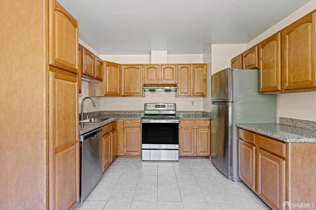 572 29th St in San Francisco, CA - Building Photo
