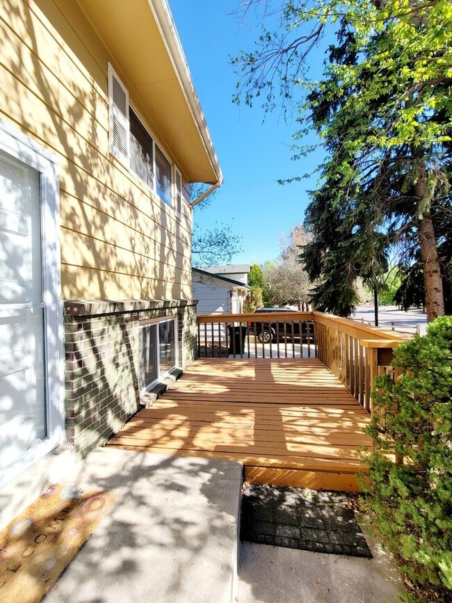 5570 Tomah Dr in Colorado Springs, CO - Building Photo - Building Photo
