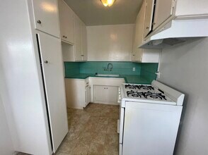 622 Loma Dr, Unit 622 in Hermosa Beach, CA - Building Photo - Building Photo