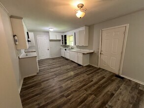 3152 Bilgray Dr in Jackson, MS - Building Photo - Building Photo