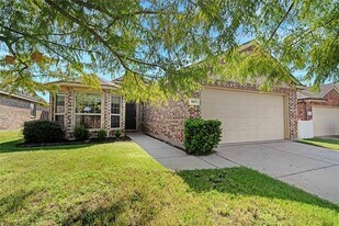 913 Hawthorne Rd in Anna, TX - Building Photo