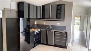 property at 1824 Roosevelt St