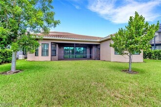 4402 Caldera Cir in Naples, FL - Building Photo - Building Photo