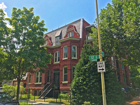 1432 12th St Apartments