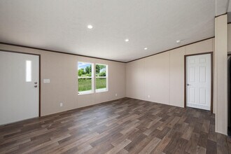 510 Tri Lakes Rd in Humansville, MO - Building Photo - Building Photo