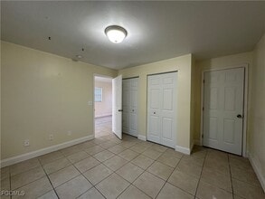 40 Willis Rd in North Fort Myers, FL - Building Photo - Building Photo