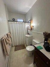 305 Cabot St in Newton, MA - Building Photo - Building Photo