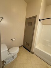 522 Center St in Taft, CA - Building Photo - Building Photo