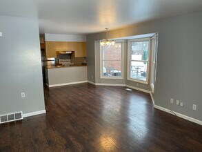 4467 W Milham Ave in Portage, MI - Building Photo - Building Photo