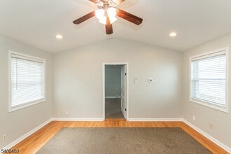 59 Iroquois Ave in Parsippany Troy Hills, NJ - Building Photo - Building Photo