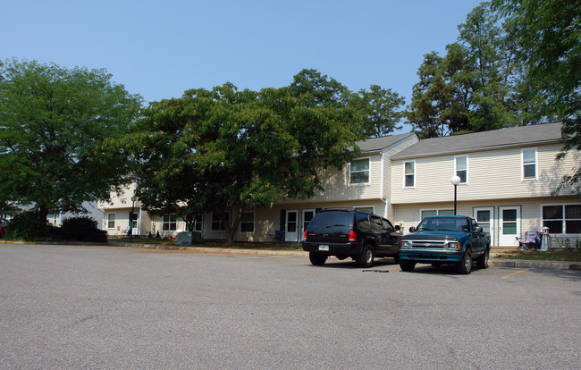 The Point at Smithsburg in Smithsburg, MD - Building Photo - Building Photo