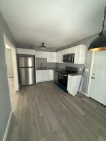 426 Washington St, Unit 2 in Taunton, MA - Building Photo