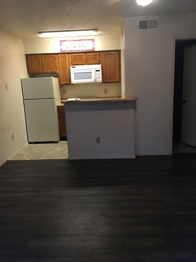 9835 Walnut St in Dallas, TX - Building Photo - Building Photo