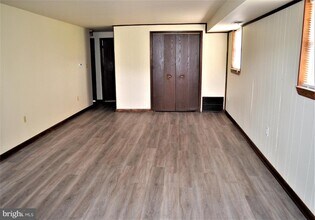 537 Brandt Ave, Unit B in New Cumberland, PA - Building Photo - Building Photo