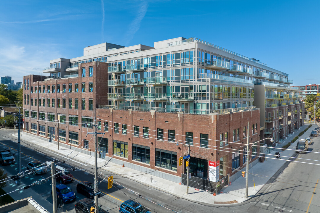 Wonder Condos in Toronto, ON - Building Photo