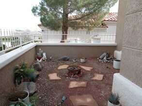 2916 Vista Butte Dr in Las Vegas, NV - Building Photo - Building Photo