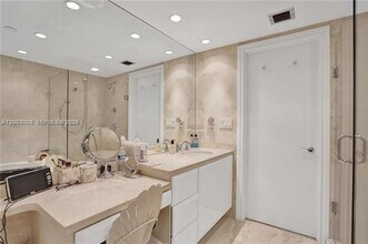 11113 Biscayne Blvd in North Miami, FL - Building Photo - Building Photo