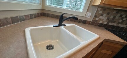 913 Pintail St in Silverton, OR - Building Photo - Building Photo