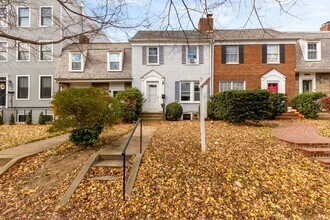 1710 37th St NW in Washington, DC - Building Photo - Building Photo