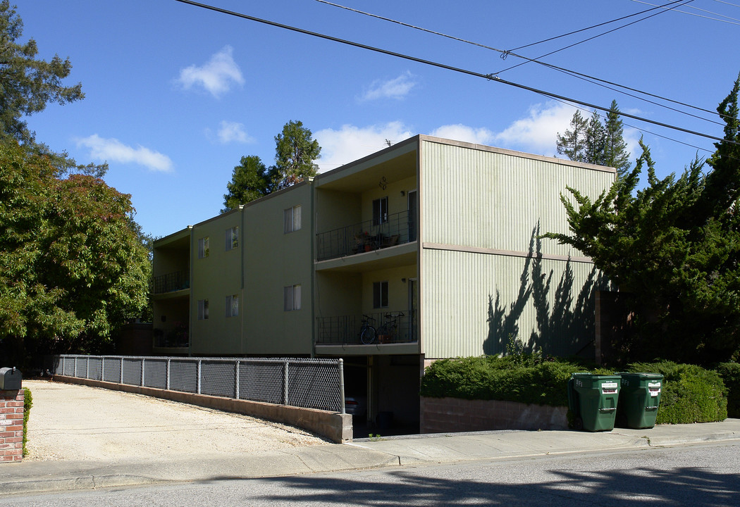 950 Roble Ave in Menlo Park, CA - Building Photo