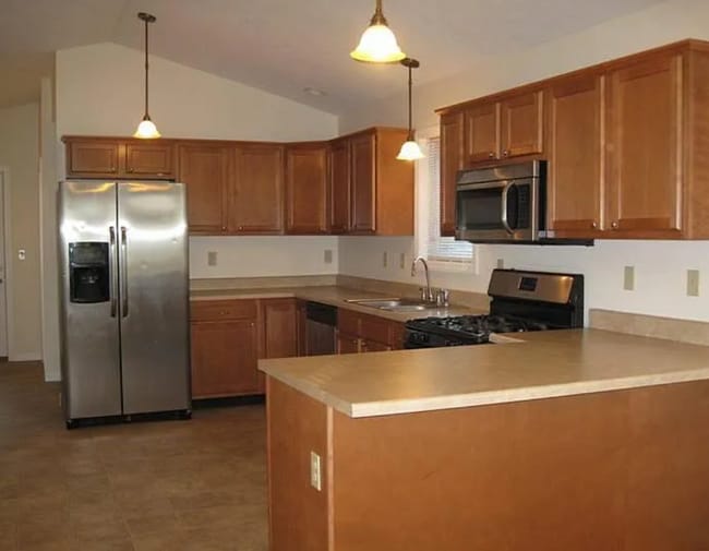 3204 Tamarack Dr, Unit 3204 in Erie, PA - Building Photo - Building Photo