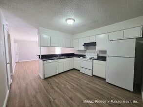 3007 W Louisiana Ave, Unit 13 in Midland, TX - Building Photo - Building Photo