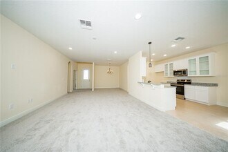 1447 Kissimmee Dr in Poinciana, FL - Building Photo - Building Photo