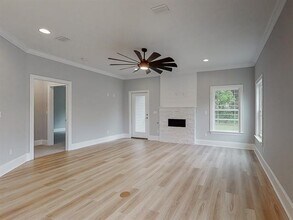 212 Cottage Ct in Tallahassee, FL - Building Photo - Building Photo