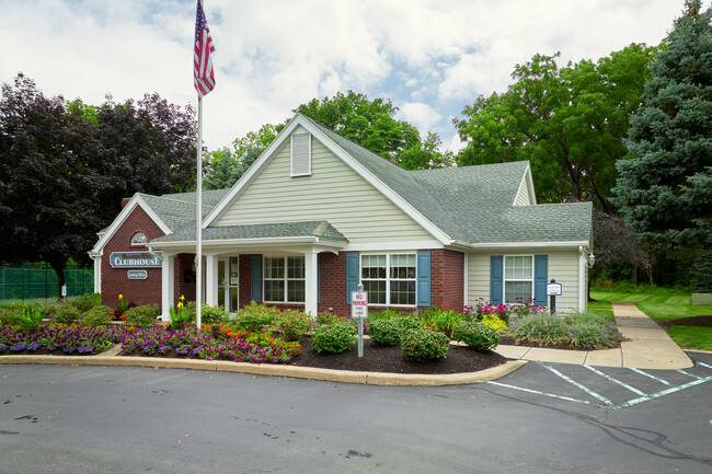 Carriage Glen Apartments in Greece, NY - Building Photo - Building Photo