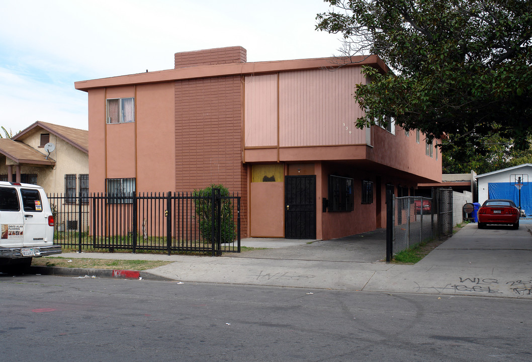 339 E 97th St in Inglewood, CA - Building Photo