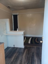 1017 E Breckinridge St in Louisville, KY - Foto de edificio - Building Photo