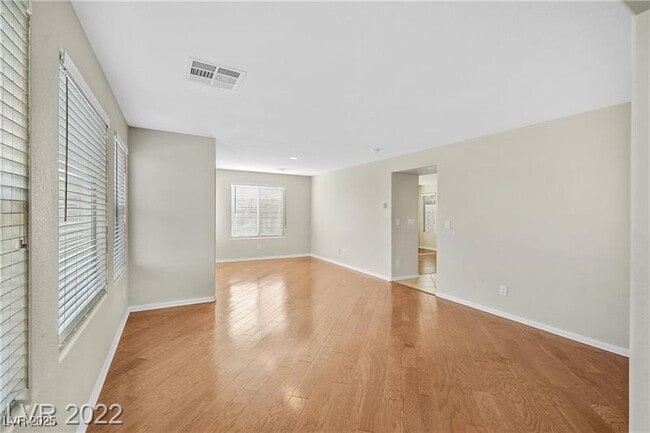 6435 N Sean Creek St in Las Vegas, NV - Building Photo - Building Photo
