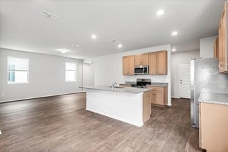 2607 Totley Rd in Pflugerville, TX - Foto de edificio - Building Photo