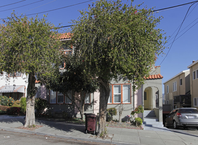 714 Hillgirt Cor in Oakland, CA - Building Photo - Building Photo