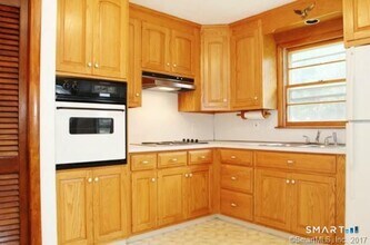 101 Waller Rd in Bridgeport, CT - Building Photo - Building Photo