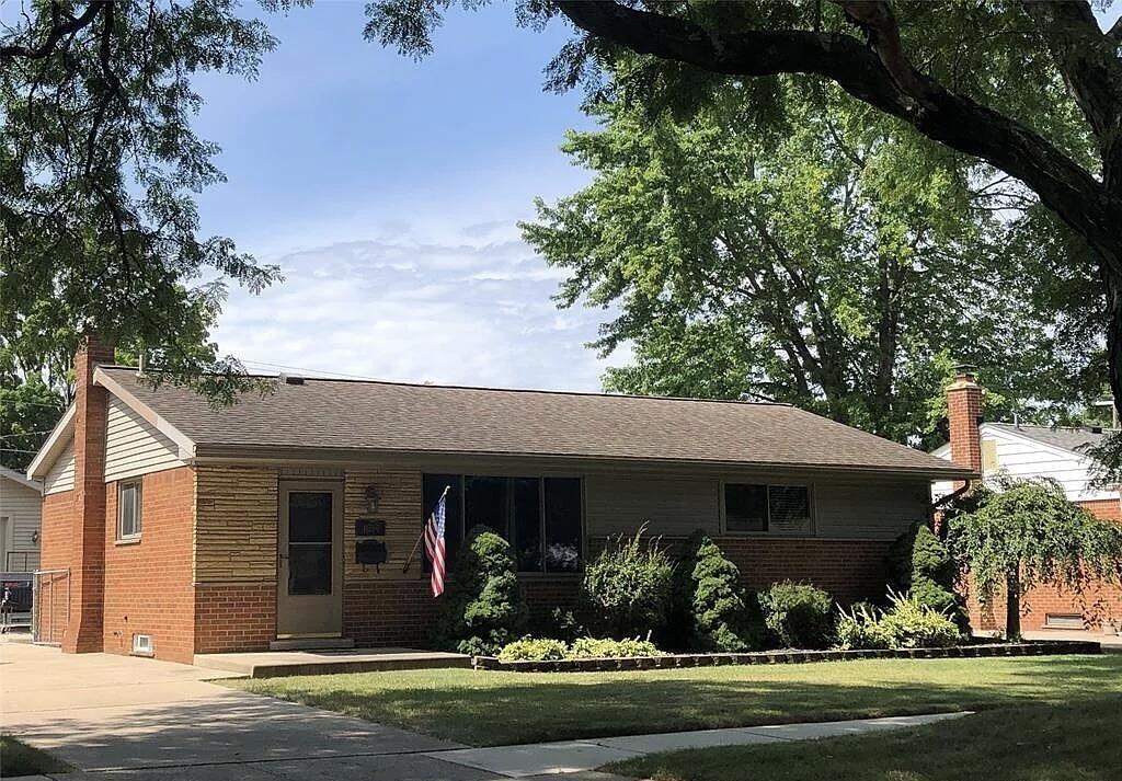 14569 Blue Skies in Livonia, MI - Building Photo