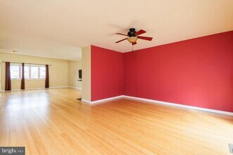 18 Hanover Ct in Princeton, NJ - Building Photo - Building Photo