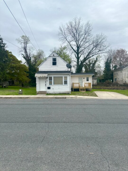 46 Lincoln St in Dover, DE - Building Photo