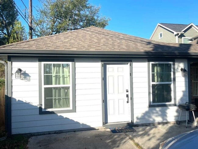 3807 Edison St in Houston, TX - Building Photo - Building Photo