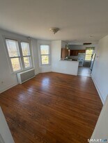 216 High Rock Rd in Groton, CT - Building Photo