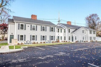 80 South St-Unit -103 in Bethel, CT - Foto de edificio - Building Photo