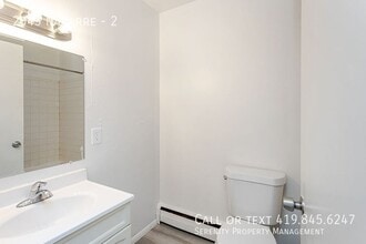 2043 Navarre Ave in Toledo, OH - Building Photo - Building Photo