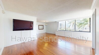 2215 Aloha Dr in Honolulu, HI - Building Photo - Building Photo