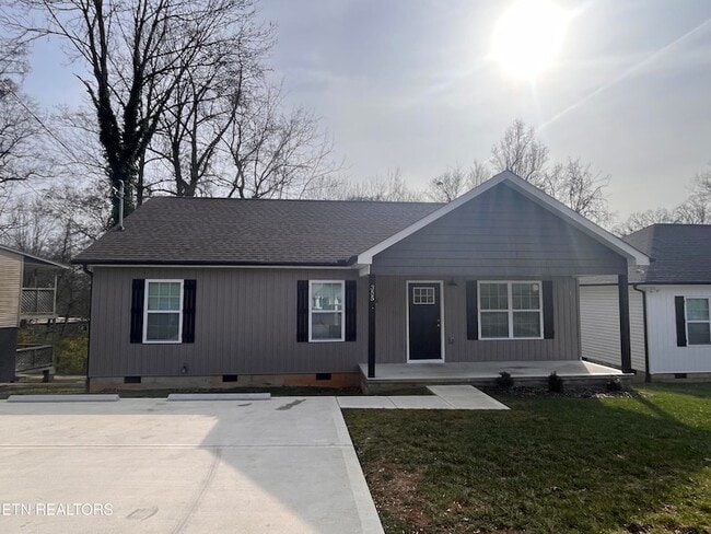 355 W Outer Dr in Oak Ridge, TN - Foto de edificio - Building Photo