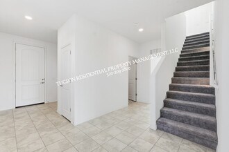 7842 S New Strike Way in Tucson, AZ - Building Photo - Building Photo