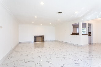 12737 Hatteras Street in North Hollywood, CA - Building Photo - Building Photo