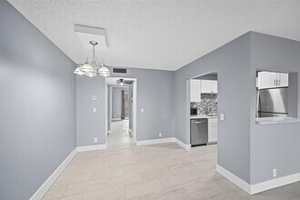 436 Fanshaw K in Boca Raton, FL - Building Photo - Building Photo